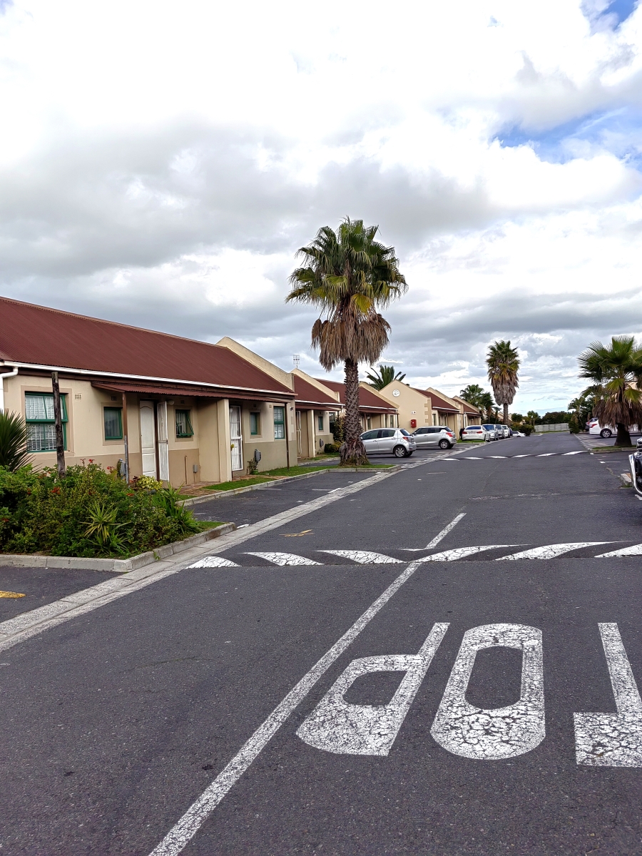 2 Bedroom Property for Sale in West Riding Western Cape